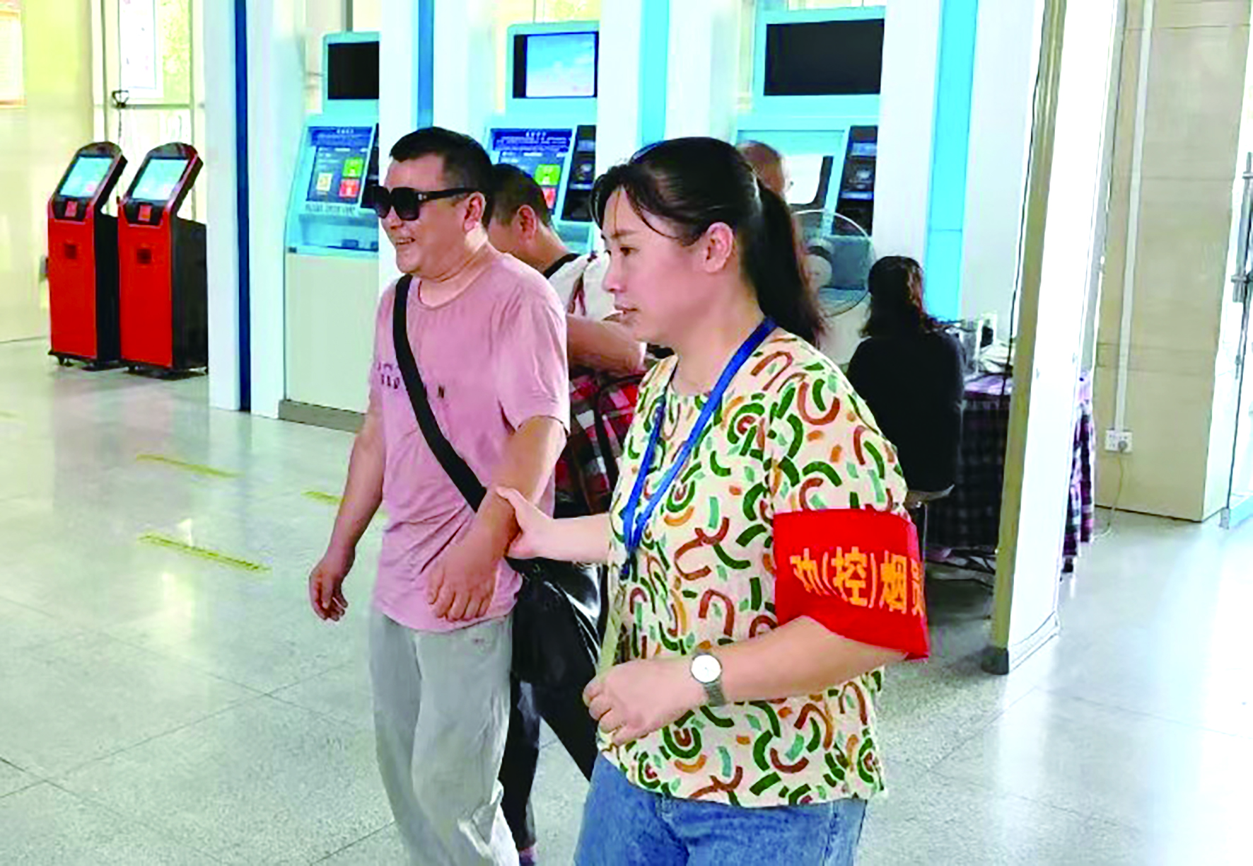 立足平凡崗位 彰顯黨員風采 ——記集團公司優(yōu)秀共產(chǎn)黨員、邵陽汽車北站副站長謝偉 田華柱 姚志剛